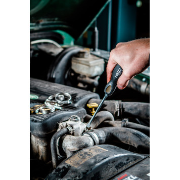 Отвёртка 04-015 плоская 6,5х150 мм NEO-1