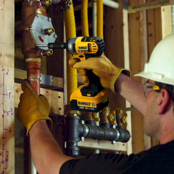 Гайковёрт DCF880M2-QW 18ВLi аккумуляторный ударный 1/2, 2х4.0 А/ч DEWALT-2