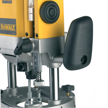 Фрезер DW625E-QS 2000 Вт DEWALT-2