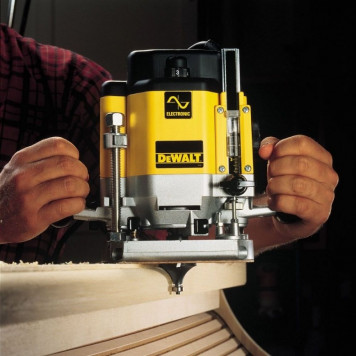 Фрезер DW625E-QS 2000 Вт DEWALT-7