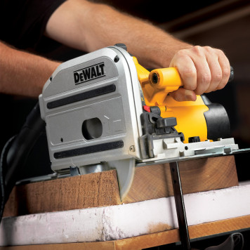 Пила DWS520K-QS погружная дисковая 1300 Вт, 165х20 мм DEWALT-11