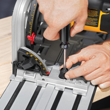 Пила DWS520K-QS погружная дисковая 1300 Вт, 165х20 мм DEWALT-7