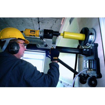 Дрель D21585K-QS алмазного сверления 2500 Вт, 3 скорости DEWALT-1