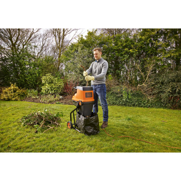Измельчитель GS2400-QS электрический 2400 Вт BLACK+DECKER-1