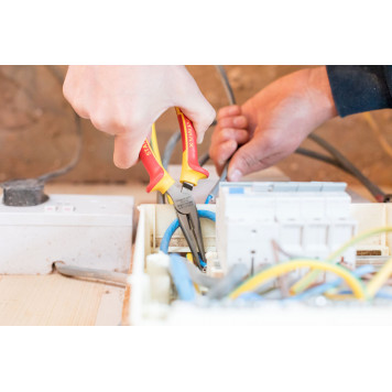 Тонкогубцы 0-84-006 удлинённые диэлектрические 1000В, 160 мм STАNLEY-3