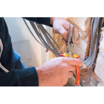 Тонкогубцы 0-84-007 удлинённые диэлектрические 1000В, 200 мм STАNLEY-2