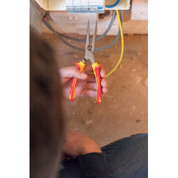 Тонкогубцы 0-84-007 удлинённые диэлектрические 1000В, 200 мм STАNLEY-4