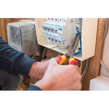 Тонкогубцы 0-84-008 диэлектрические изогнутые MAXSTEEL VDE 1000В, 200 мм STАNLEY-6