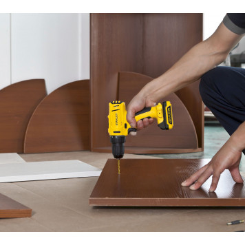 Шуруповерт 12В SCD121S2K-RU Li-Ion 26Нм 2х1.5 Ач Кейс STАNLEY-2