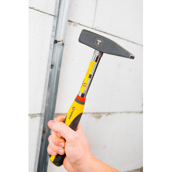 Молоток ак02А713 столярный 300 г, металлическая рукоятка-1