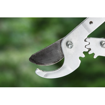 Сучкорез 15G256 универсальный 690 мм, D-42 мм, алюминиевые ручки VERTO-2