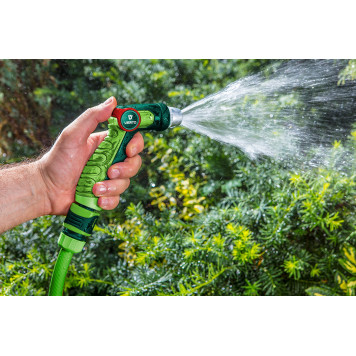 Ороситель 15G709 пистолетного типа, регулируемый с плавной регулировкой VERTO-2