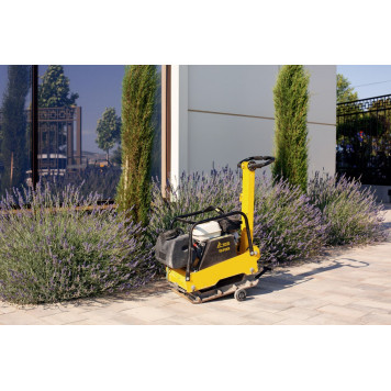 Аренда Виброплита TSS-VP120TH 207370 (колесный комплект, бак, подошва 655х450 мм)-2