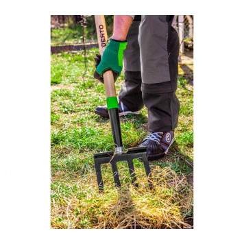 Вилы 15G041 садовые, 4-рогие VERTO-1