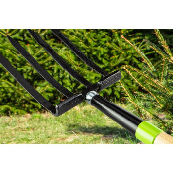 Вилы 15G041 садовые, 4-рогие VERTO-3