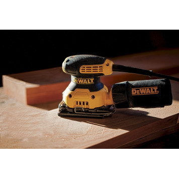 Аренда Шлифмашинка DWE6423-QS эксцентриковая 250 Вт DEWALT-3