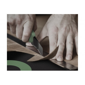 Нож технический HT4018L "Home Series Green" 18 мм, сегментированное лезвие Deli-4