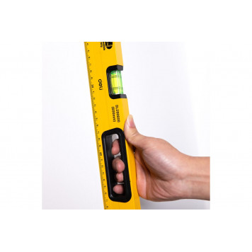 Уровень DL290600 строительный магнитный 3 глазка 60 см Deli-6