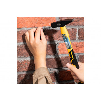 Молоток DL442003 слесарный 300гр фиберглассовая рукоять, Deli-5