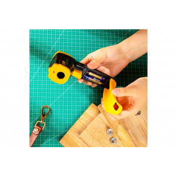 Инфракрасный пирометр (термометр) DL333380 -30, -380°C DELI-2