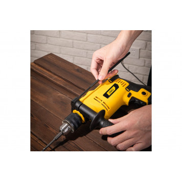 Дрель DL-CZ13-E2 сетевая ударная 850 Вт, ключевой патрон 13 мм DELI-7