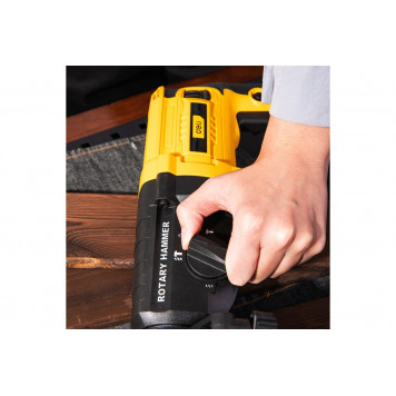 Перфоратор DL-DC26-E1 сетевой 800 Вт, SDS-PLUS, 3,0 Дж DELI-13