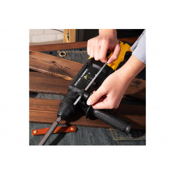 Перфоратор DL-DC26-E1 сетевой 800 Вт, SDS-PLUS, 3,0 Дж DELI-14