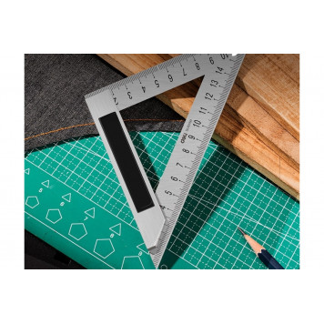 Угольник DL303200 200мм из нержавеющей стали, Deli-1