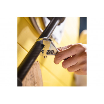 Ключ DL006A разводной 150 мм, 0-22 мм хромированный DELI-2