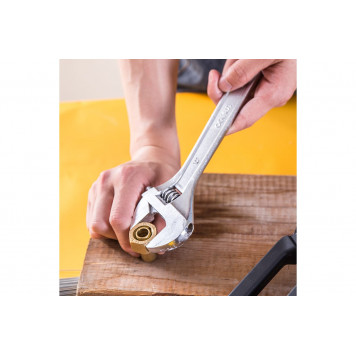 Ключ DL010A разводной 250 мм, 0-30 мм хромированный DELI-3