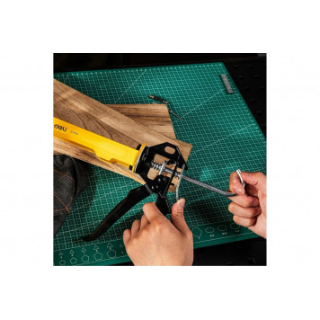 Пистолет DL2370A для герметика 250 мм, Deli-4