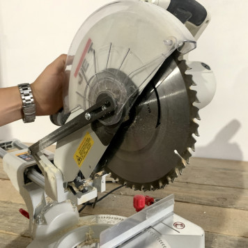 Аренда Пила JSMS-10L торцовочная 1500 Вт, 254 мм JET-1