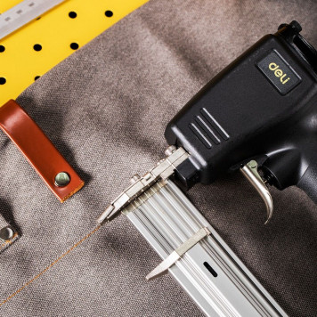 Нейлер пневматический DL-QDQ-F30B (скобы 47/300/F 10-30 мм) DELI-6