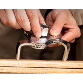 Съемник масляных фильтров DL7400B трехлапый (раб. диапазон 63-102 мм) Deli