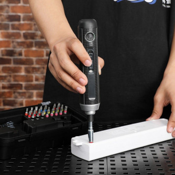 Отвёртка DL-DP04-E1B2 аккумуляторная (3,6В, 2А*ч, 5Нм, набор бит 24 шт, пласт. кейс) Deli-1