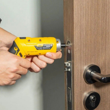 Отвёртка DL-DP04-E2B1 аккумуляторная (3,6В, 1,5А*ч, 3Нм, набор бит 10 шт, пласт. кейс) Deli-10