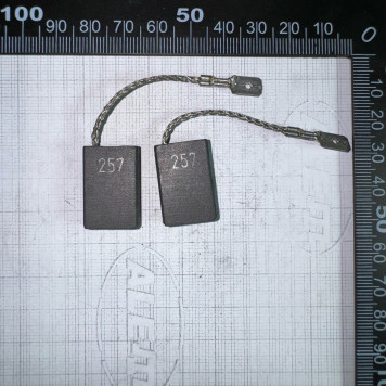 Комлпект 316045790 угольных щеток старый код 316033950 METABO