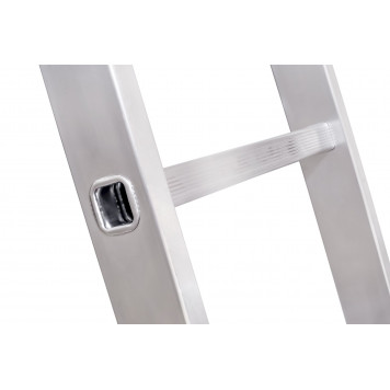 Лестница 2-х секционная 14-ти ступенчатая UFUK-6