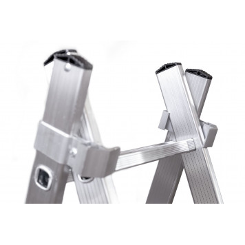 Лестница 2-х секционная 11-ти ступенчатая UFUK-4