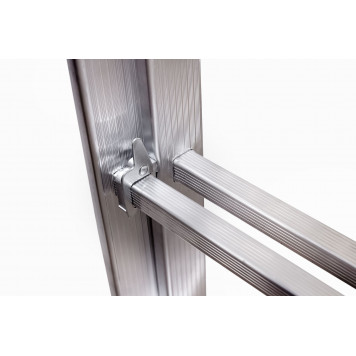 Лестница 2-х секционная 15-ти ступенчатая UFUK-5