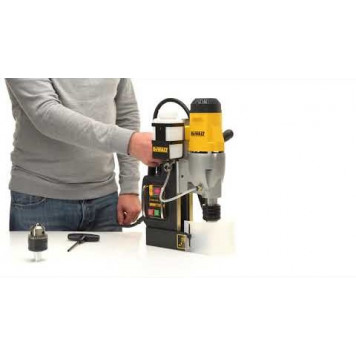 Аренда Станок DWE1622K-QS сверлильный магнитный 1200 Вт DeWALT-7