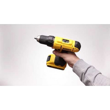 Шуруповёрт DCD771D2-KS аккумуляторный 18 В Li-ion, 2х2,0 А/ч DEWALT-4