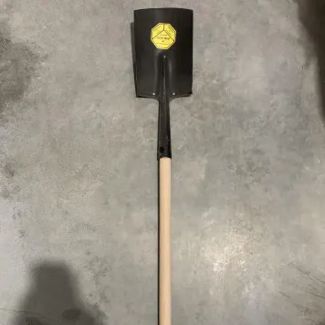 Лопата 15A040 прямая штыковая, деревянная рукоятка ТОРЕХ-1